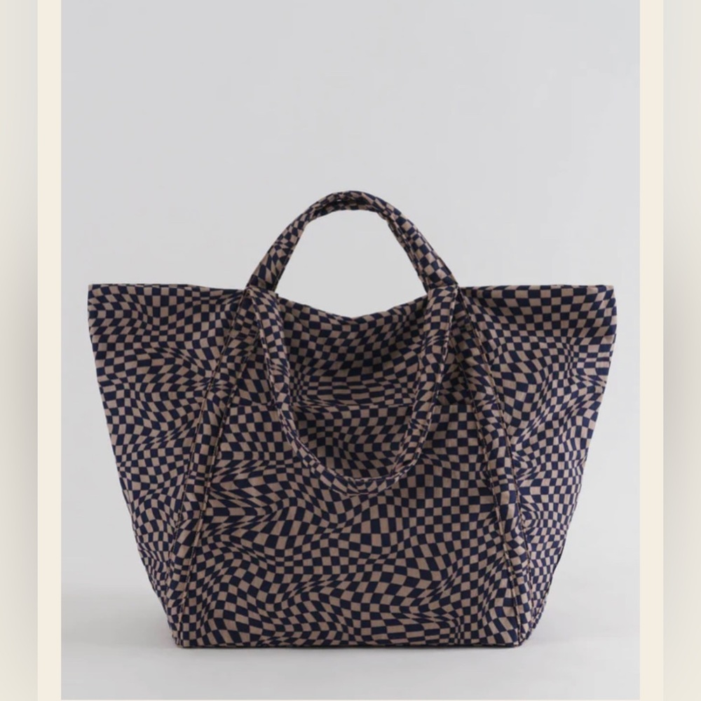 BAGGU Travel Cloud Bag